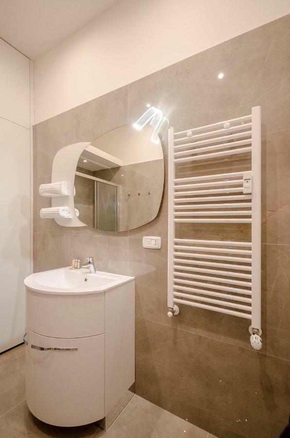 Calzolerie Luxury Studio โบโลญญา ภายนอก รูปภาพ
